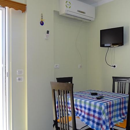 Modern Sea View Apartment Ксамил Экстерьер фото
